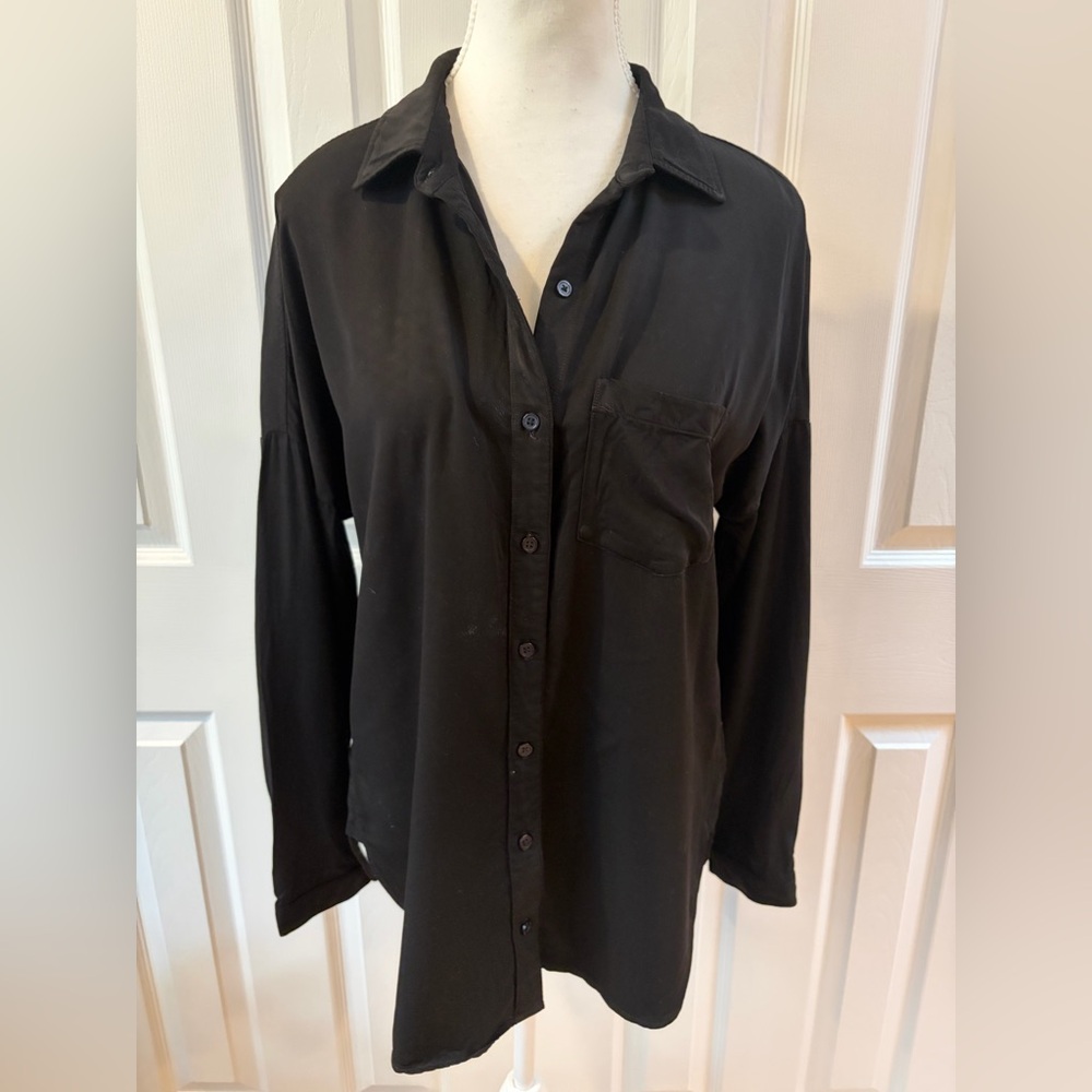 Cloth & Stone Black Button Up Blouse/Shirt Size M